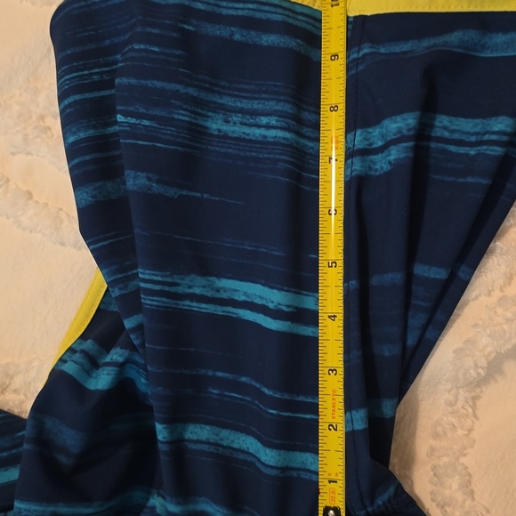 Salt Life Men's Blue and Yellow Board Shorts with Bold Contrast Size 34 - Picture 8 of 8